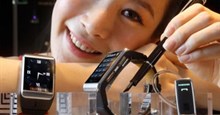 Galaxy Gear chỉ có pin 10 tiếng?