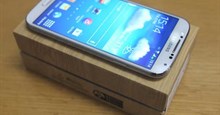 Galaxy S4 chính hãng bất ngờ giảm giá 1,5 triệu đồng