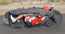 Thật khó tin: Chiếc xe đạp này có vận tốc ngang với xe hơi, hơn 140km/h