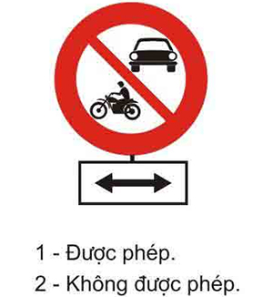 Câu hỏi 21: Khi gặp biển này, xe lam và xe mô tô ba bánh có được phép rẽ trái hay rẽ phải không?