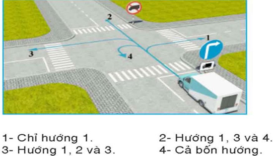 Câu hỏi 30: Theo hướng mũi tên, những hướng nào xe tải được phép đi?