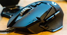 Đánh giá Logitech G502: Chuột chơi game Logitech tốt nhất cho ngân sách trung bình