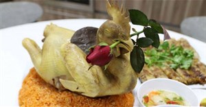 Đặt gà cúng quay ra hay quay vào mới là đúng?