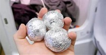 Bỏ 3 cục giấy bạc vào máy giặt, điều bất ngờ sẽ xảy ra