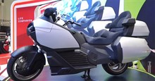Xe máy điện lớn nhất thế giới có thể di chuyển 720 km sau mỗi lần sạc đầy