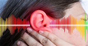 Vì sao tai bị ù? Chuyên gia giải thích về chứng ù tai và suy giảm thính lực